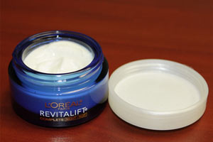 RevitaLift Complete Open Jar